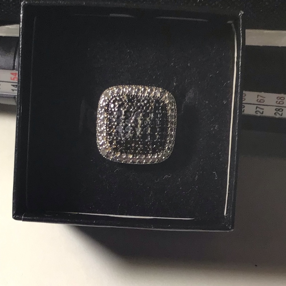 Beautiful designer black and white diamond ring